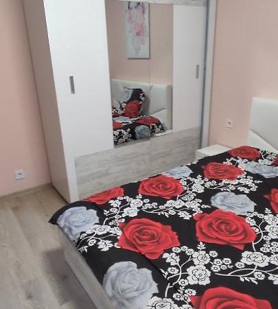 Luxury And Stylish Apartmen, Metro Station Obelya Σόφια Εξωτερικό φωτογραφία